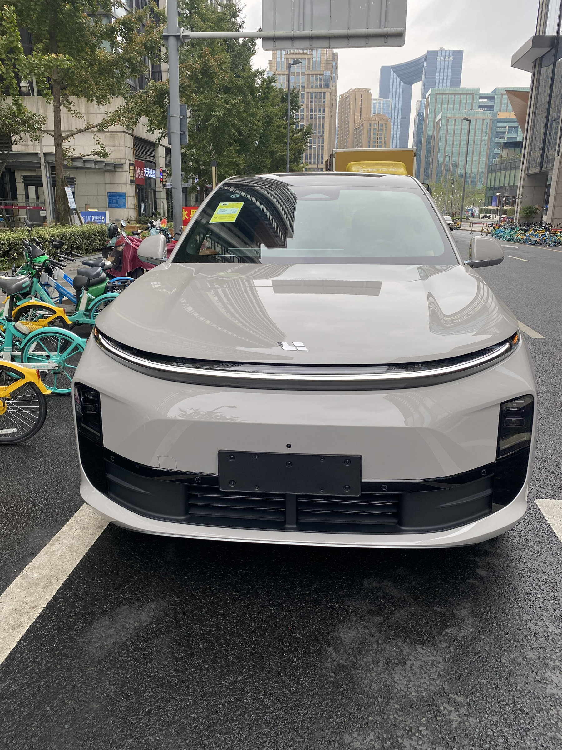 918博天堂 MEGA 高压纯电 MPV